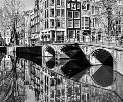 Gracht Amsterdam weerspiegeling, stadsfotografie